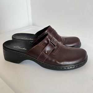 Clarks Slip On Leather Shoes Size 8